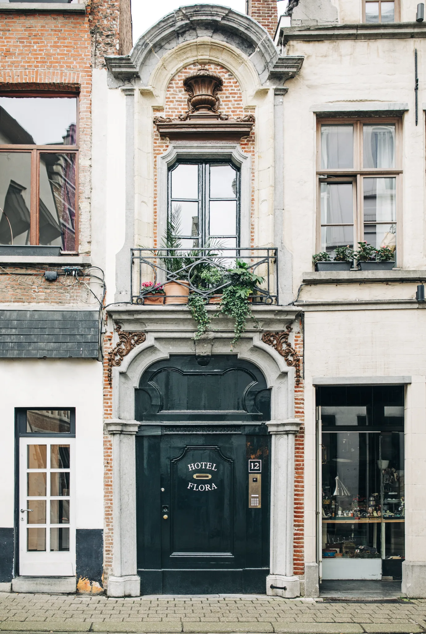 Devanture de l'hôtel Flora à Anvers